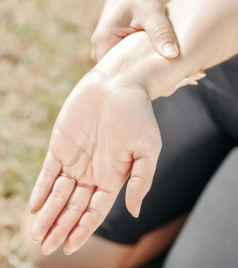 Hand & Wrist Pain  Treatments in Thurles